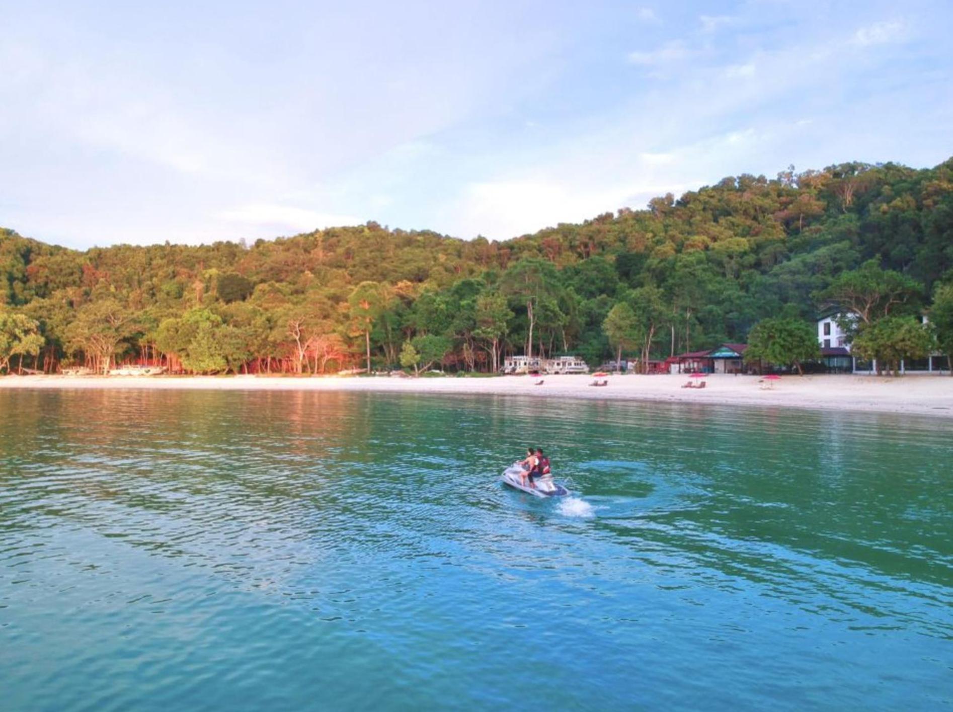 Dolphin Bay Island Resort Kota Belud Экстерьер фото